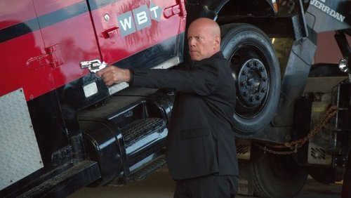 Precious Cargo - Phi Vụ Đá Quý - Hình 3